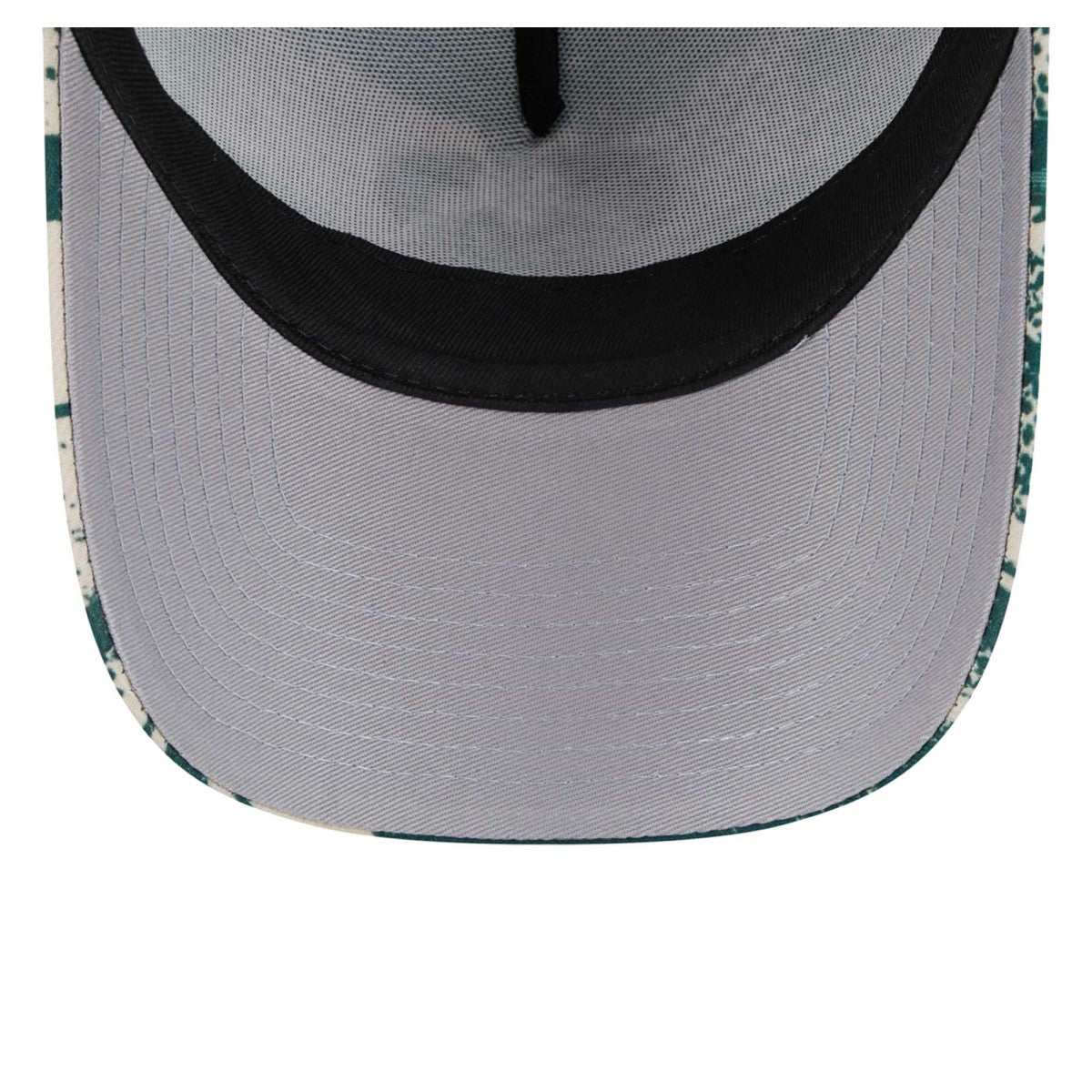 Milwaukee Bucks Tip Off A-Frame Trucker 9FORTY Adjustable Hat - Hunter Green/Cream | New Era outlet