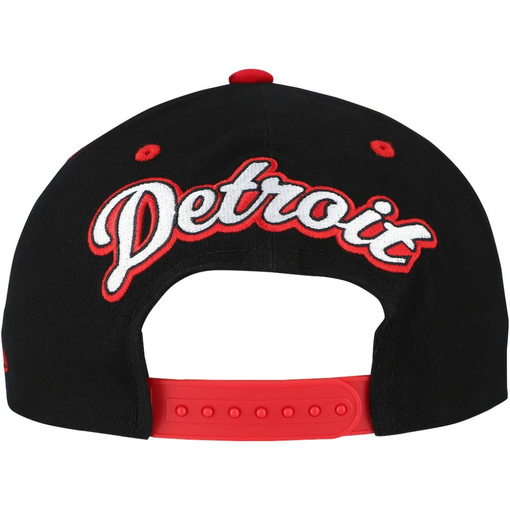 Detroit Red Wings Mitchell & Ness Backside Script Two-Tone Pro Crown Adjustable Hat