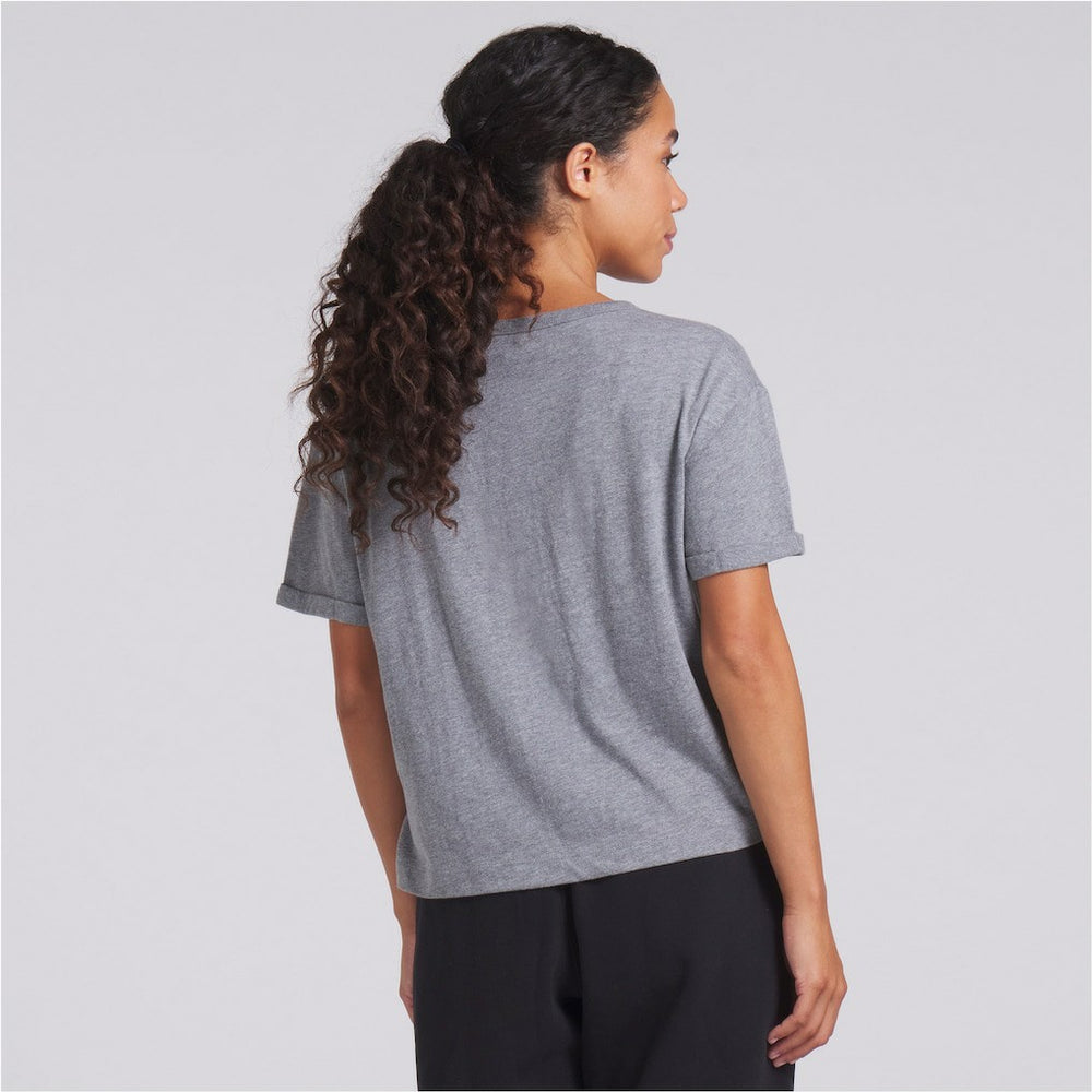 NFL Pittsburgh Steelers Women's Swing Pass Tri-Blend Boxy T-Shirt