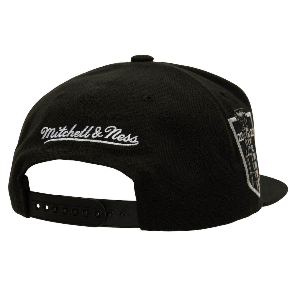 Colorado Avalanche Mitchell & Ness Core Top Spot Snapback Hat