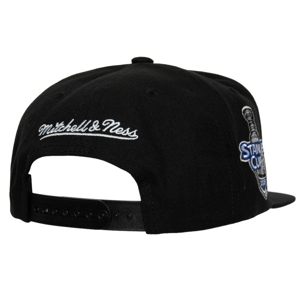 Detroit Red Wings Mitchell & Ness Core Top Spot Snapback Hat