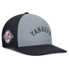 New York Yankees Pro Performance Snapback Hat - Gray/Navy | Nike