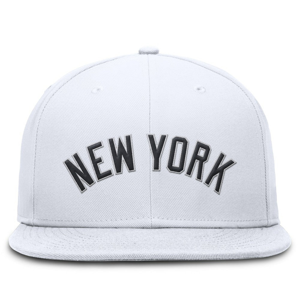 New York Yankees Wordmark Dri-FIT Round Bill True Fitted Hat - White | Nike