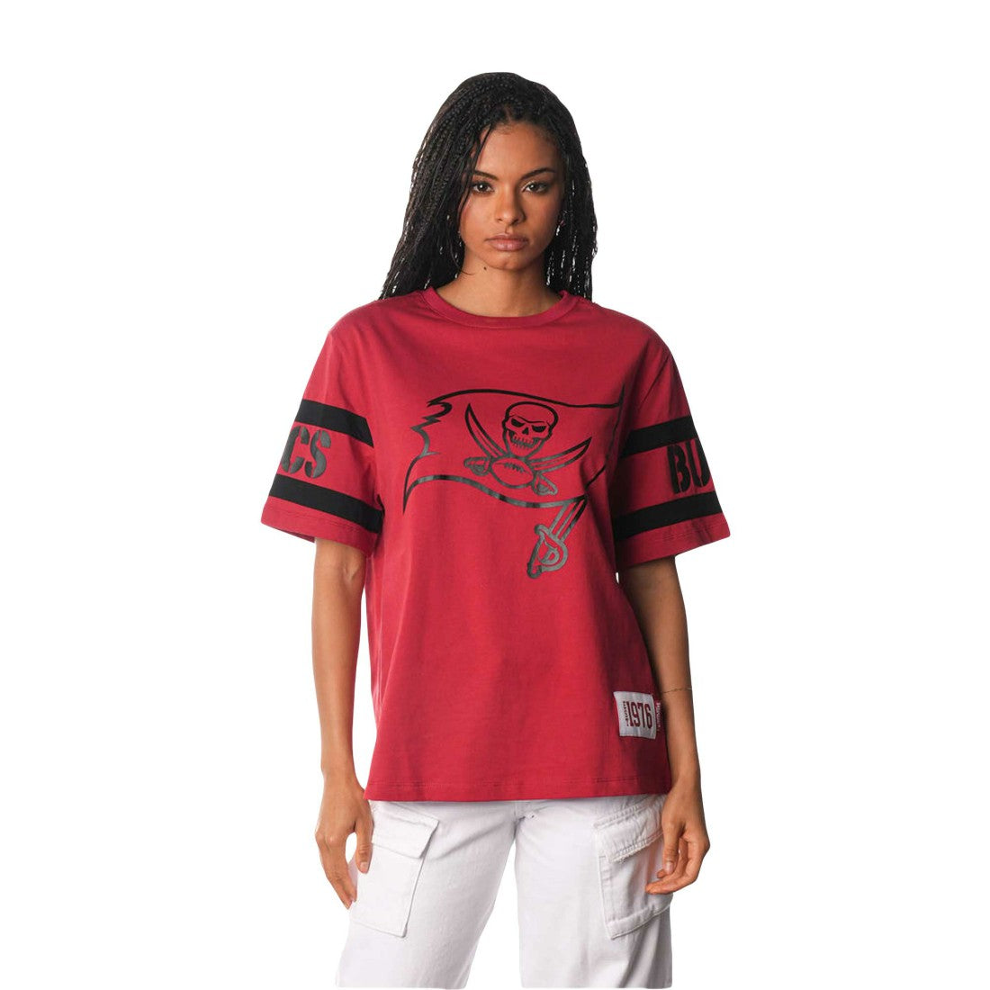 NFL Tampa Bay Buccaneers The Wild Collective Women's Drop Shoulder T-Shirt