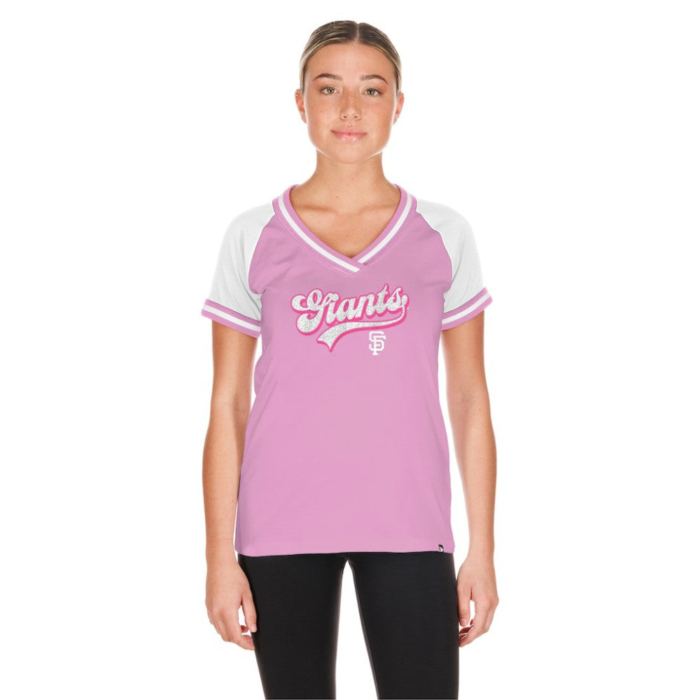 San Francisco Giants Women's Gameday V-Neck T-Shirt - Light Pink | New Era