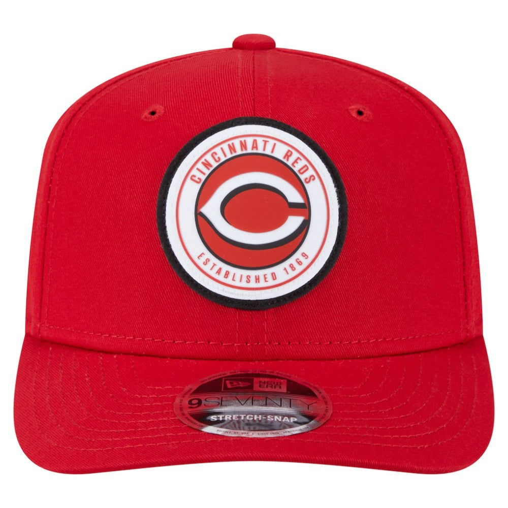 Cincinnati Reds Circle Patch 9SEVENTY Stretch-Snap Hat - Red | New Era