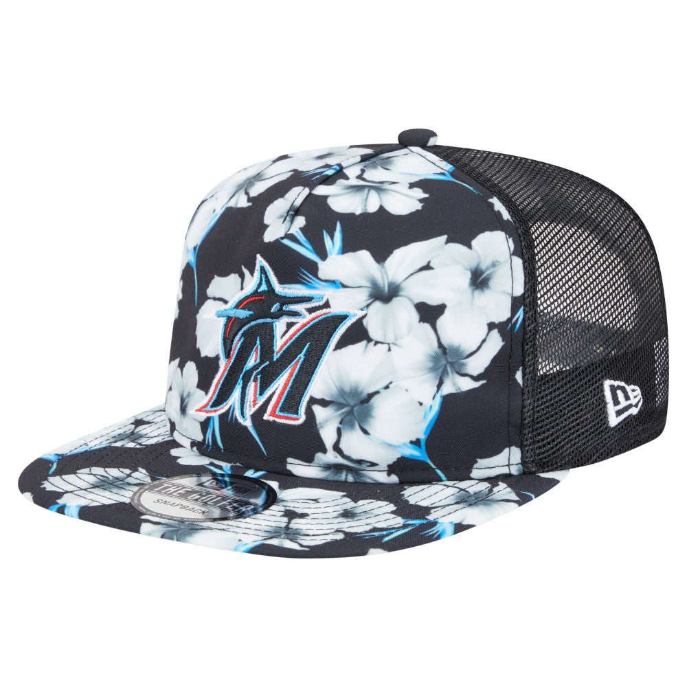 Miami Marlins Adventure Pattern Golfer Trucker Snapback Hat - Black | New Era