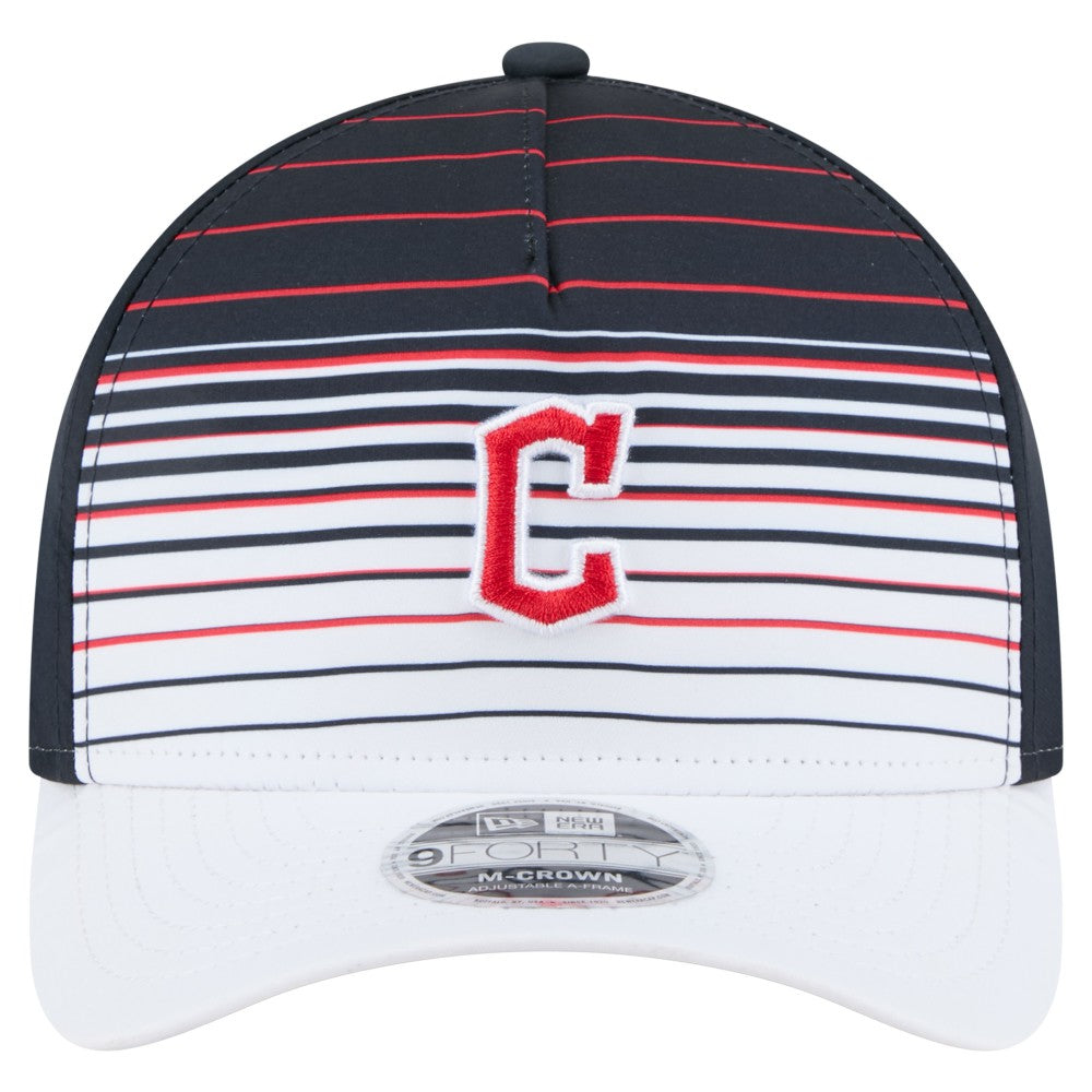Cleveland Guardians Gradient 9FORTY M-Crown Adjustable Hat - Navy | New Era
