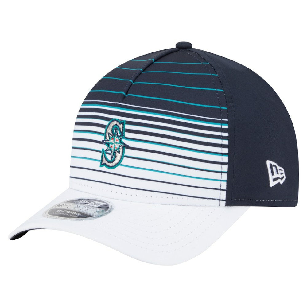 Seattle Mariners Gradient 9FORTY M-Crown Adjustable Hat - Navy | New Era