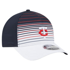 Minnesota Twins Gradient 9FORTY M-Crown Adjustable Hat - Navy | New Era