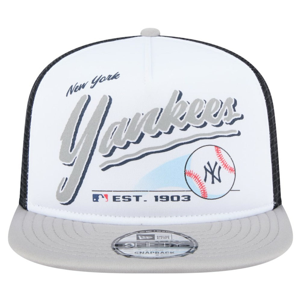 New York Yankees Retro Script Trucker 9FIFTY Snapback Hat - White/Gray | New Era