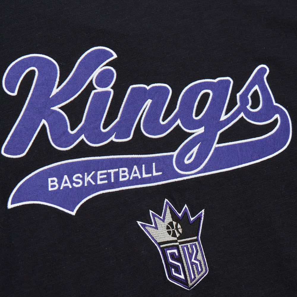 Sacramento Kings Hardwood Classics Felt Applique Slub T-Shirt - Black | Mitchell & Ness shop