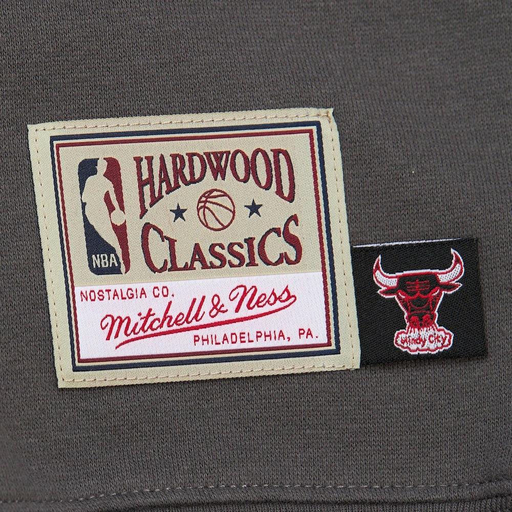 Chicago Bulls Women's Hardwood Classics Lightweight Pullover Sweatshirt - Charcoal | Mitchell & Ness sale