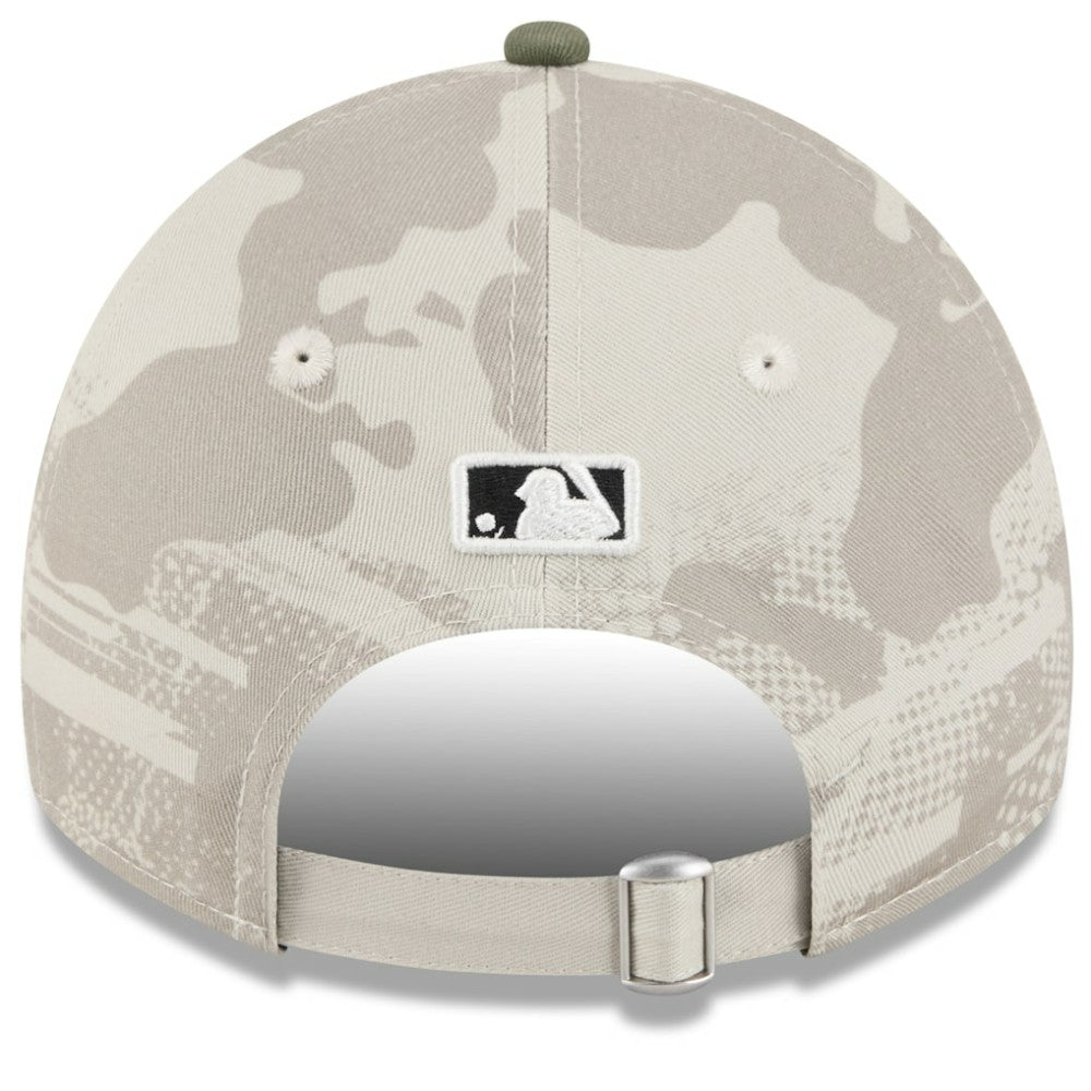 San Francisco Giants Women's 2025 Armed Forces Day 9TWENTY Adjustable Hat - Light Beige/Olive | New Era