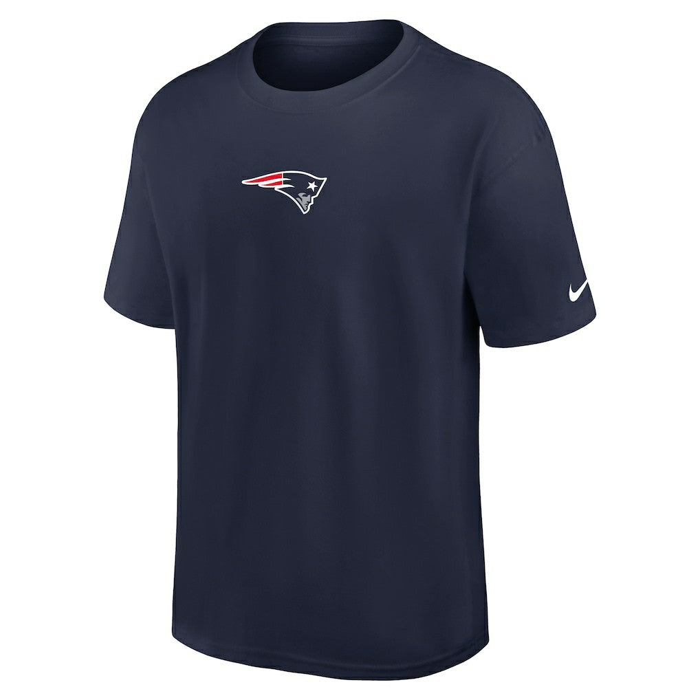 NFL New England Patriots Dominate The Game Essential Max90 T-Shirt