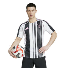 Juventus 2025/26 Home Jersey / Soccer Online