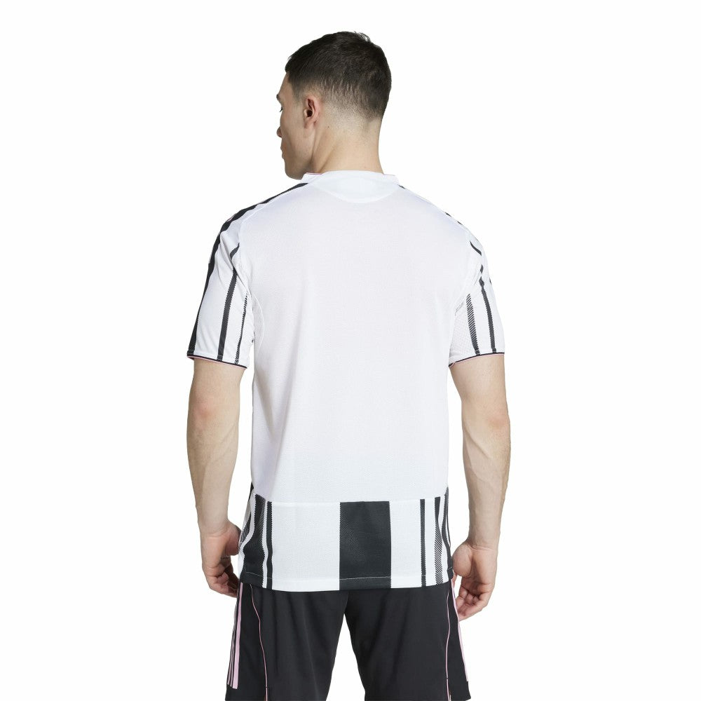 Juventus 2025/26 Home Jersey / Soccer Online