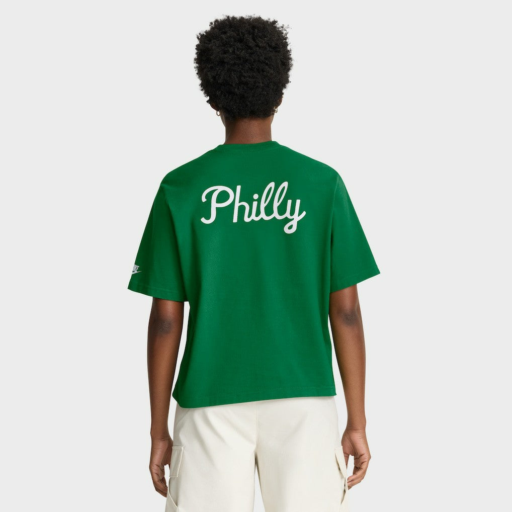 NFL Philadelphia Eagles Women's Rewind Pocket Boxy T-Shirt