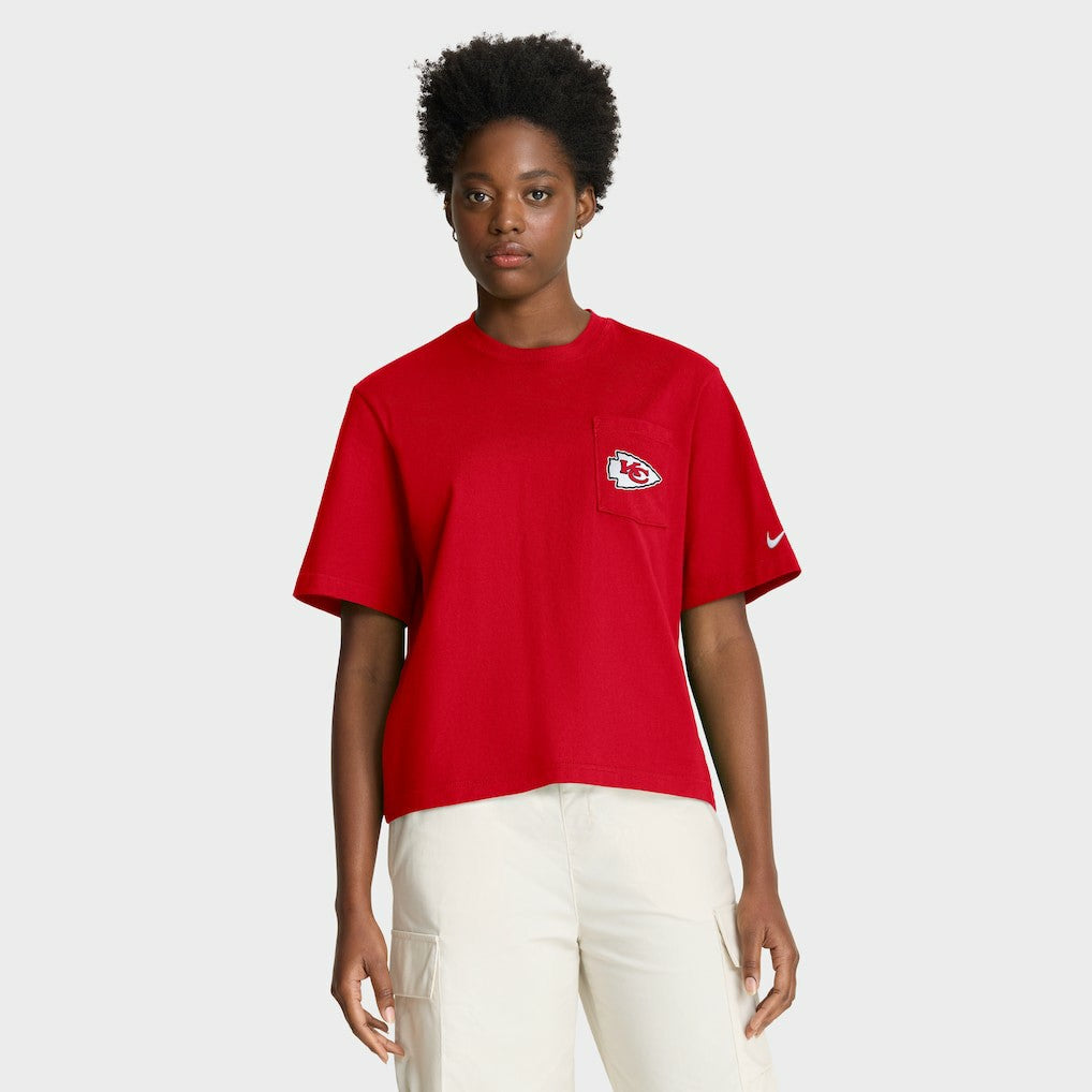 NFL Kansas City Chiefs Women's Rewind Pocket Boxy T-Shirt