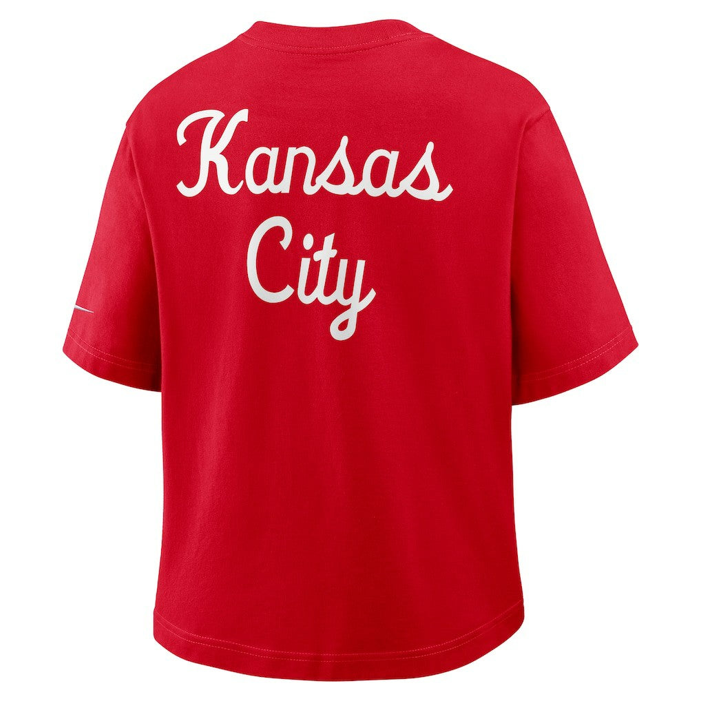 NFL Kansas City Chiefs Women's Rewind Pocket Boxy T-Shirt