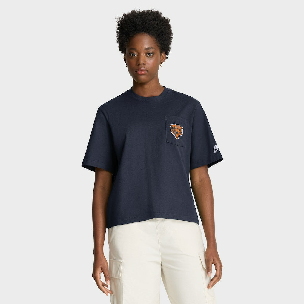 NFL Chicago Bears Women's Rewind Pocket Boxy T-Shirt
