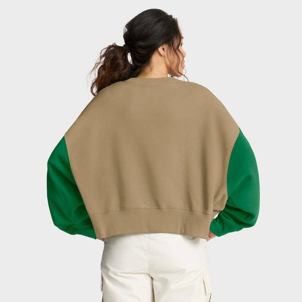 NFL Philadelphia Eagles Women's Oversized Rewind Pullover Sweatshirt
