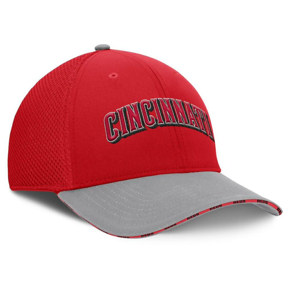 Cincinnati Reds Pennant Flex Hat - Red/Gray