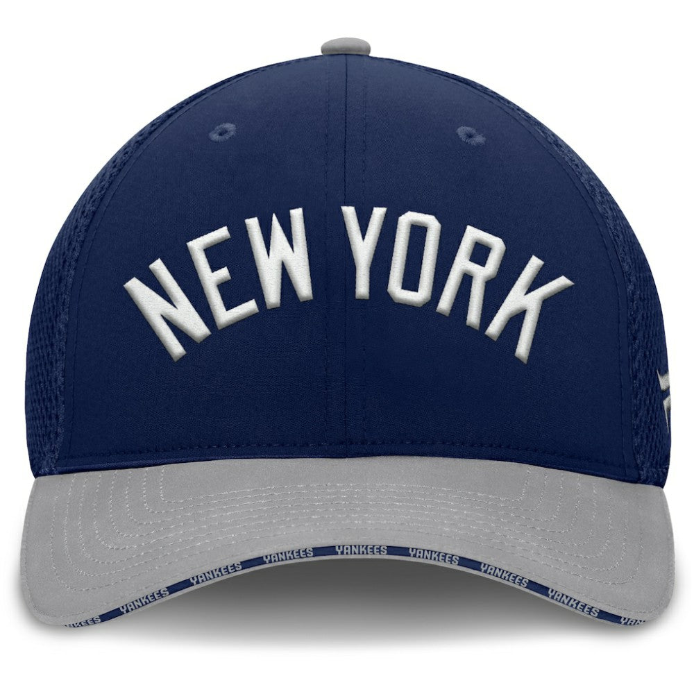 New York Yankees Pennant Flex Hat - Navy/Gray