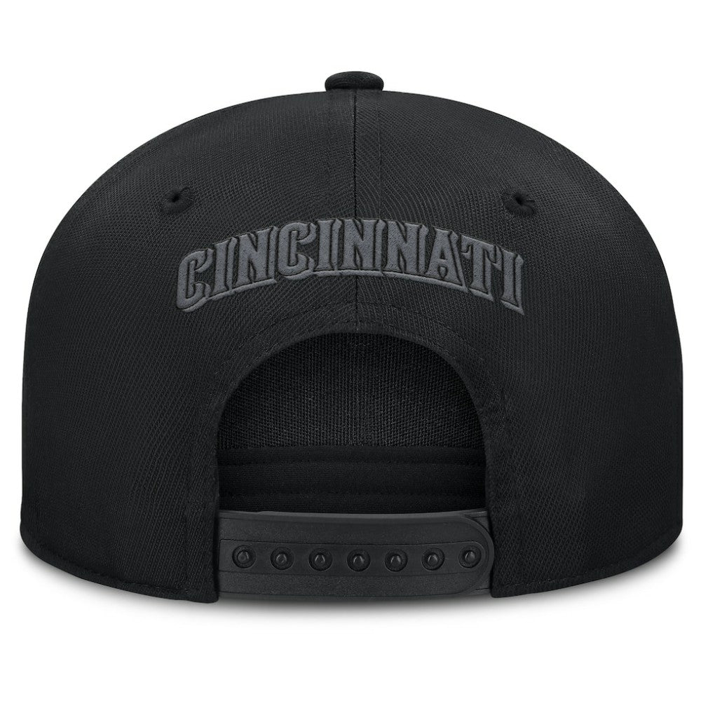 Cincinnati Reds Platoon Snapback Hat - Black