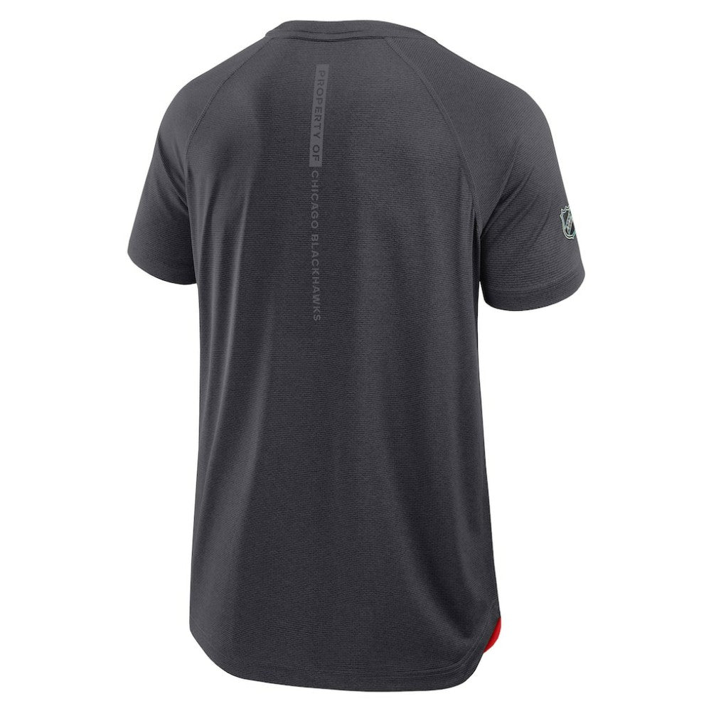 Chicago Blackhawks Fanatics Authentic Pro Rink Raglan Performance T-Shirt