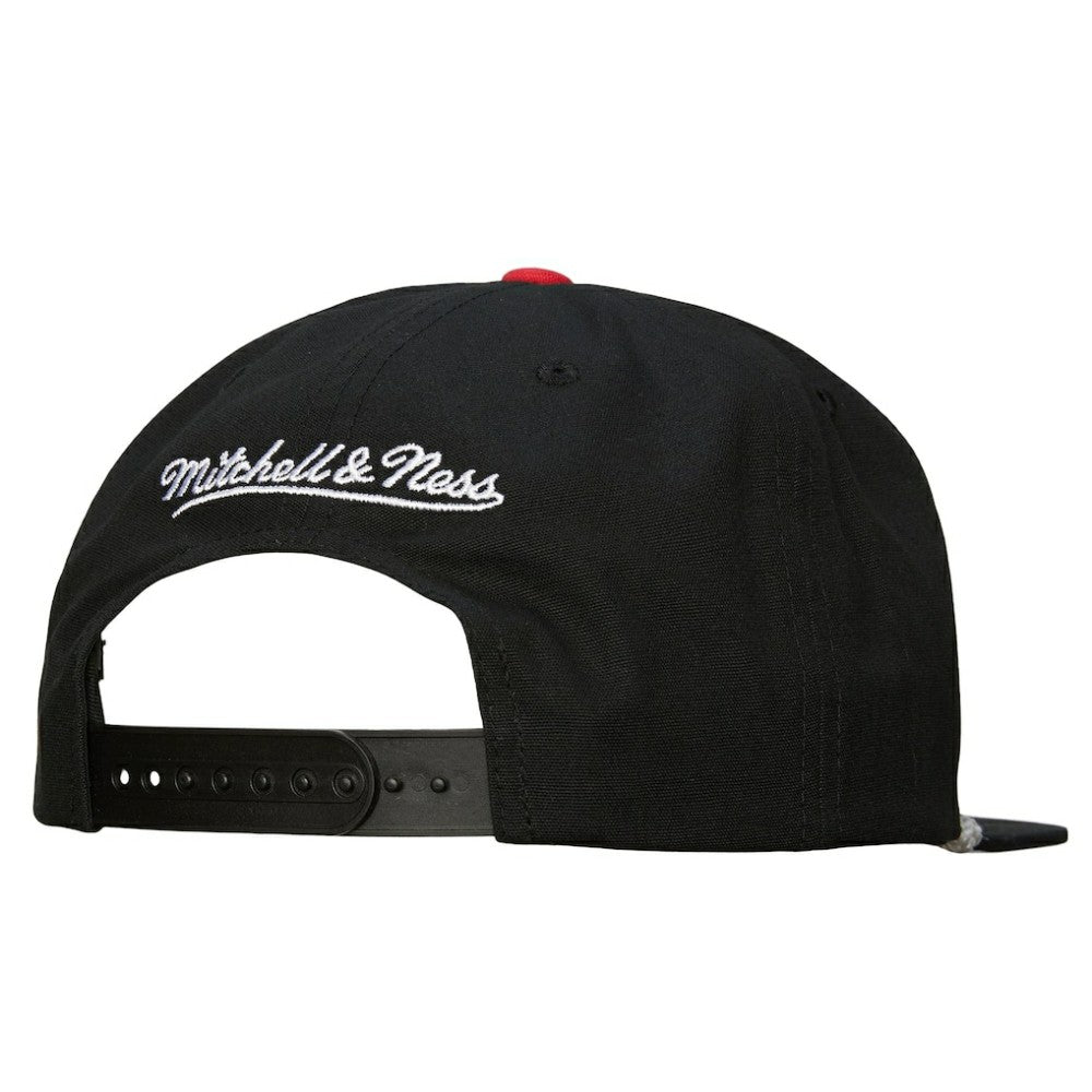 Chicago Blackhawks Mitchell & Ness Ascend Deadstock Snapback Hat