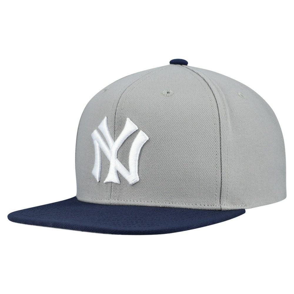 New York Yankees Cooperstown Collection Basic Flip Snapback Hat - Gray | Mitchell & Ness