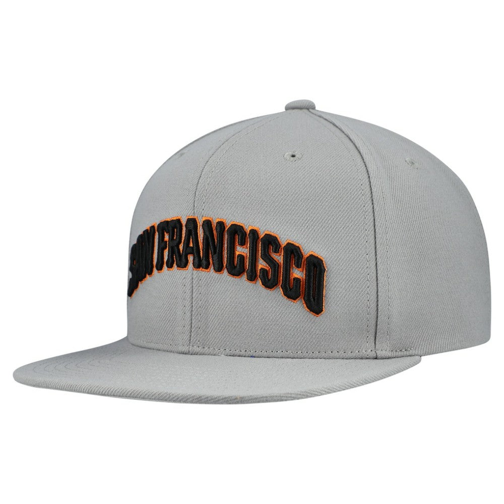 San Francisco Giants Cooperstown Collection Basic Flip Snapback Hat - Gray | Mitchell & Ness