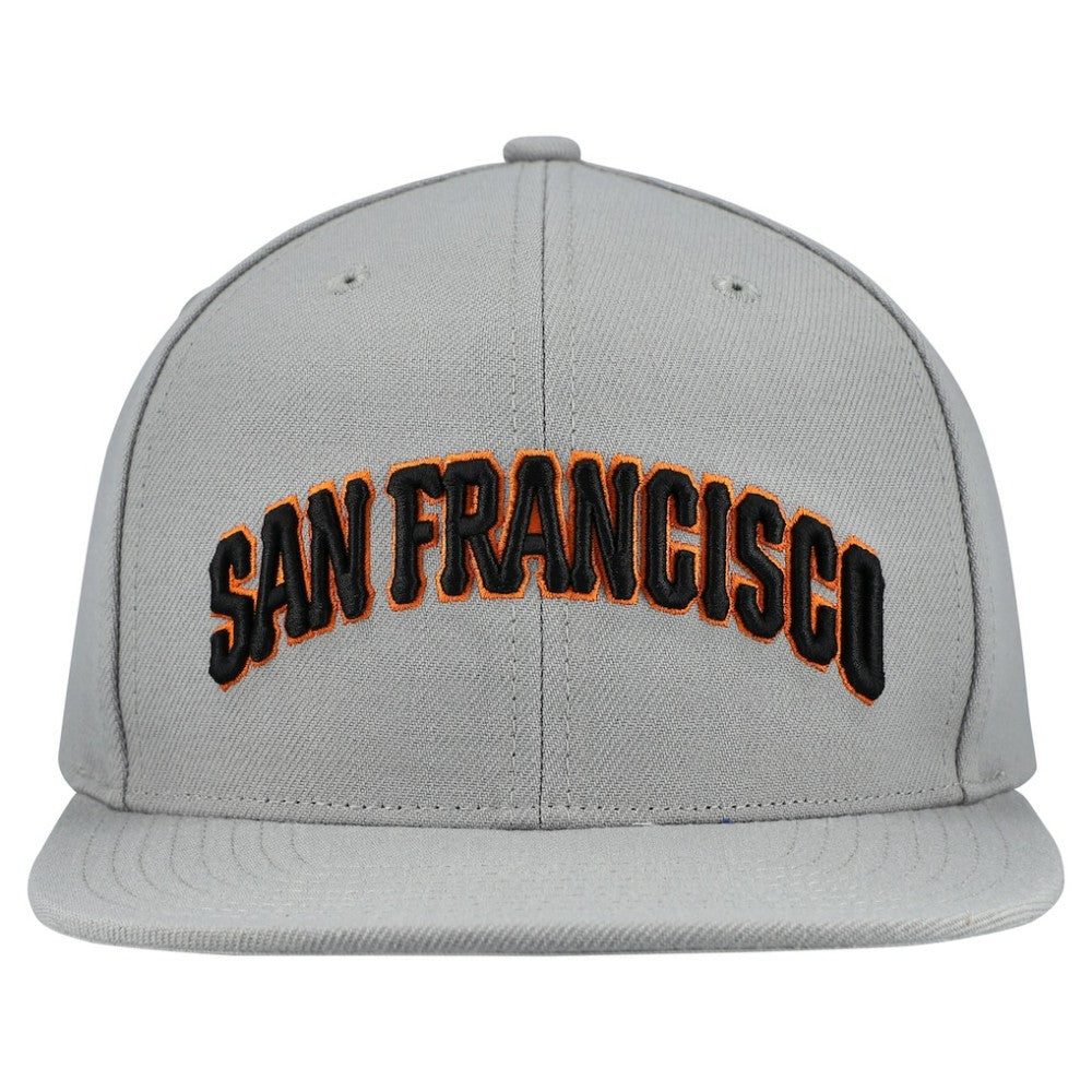 San Francisco Giants Cooperstown Collection Basic Flip Snapback Hat - Gray | Mitchell & Ness