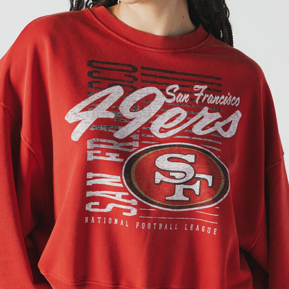 NFL San Francisco 49ers Women's Oversized Throwback Mineral Wash Crew Neck Sweatshirt
