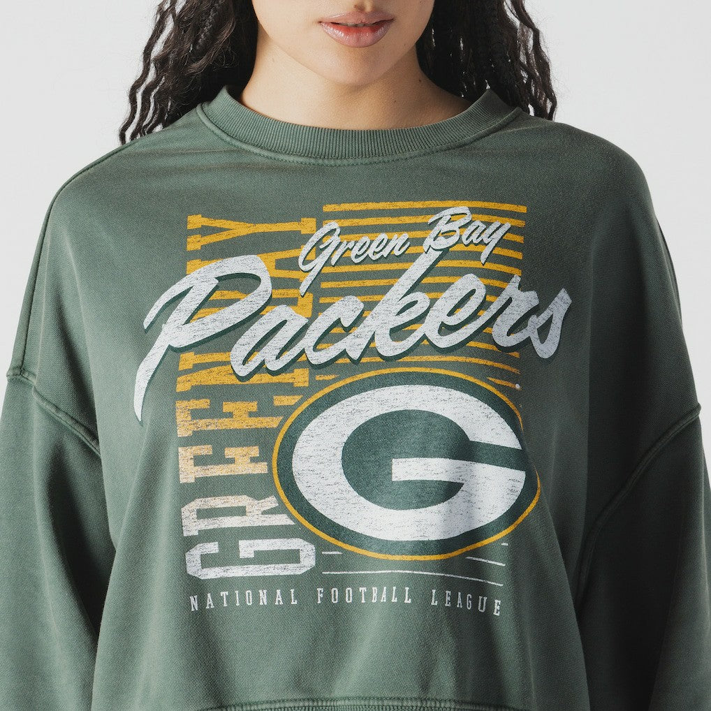 NFL Green Bay Packers Women's Oversized Throwback Mineral Wash Crew Neck Sweatshirt