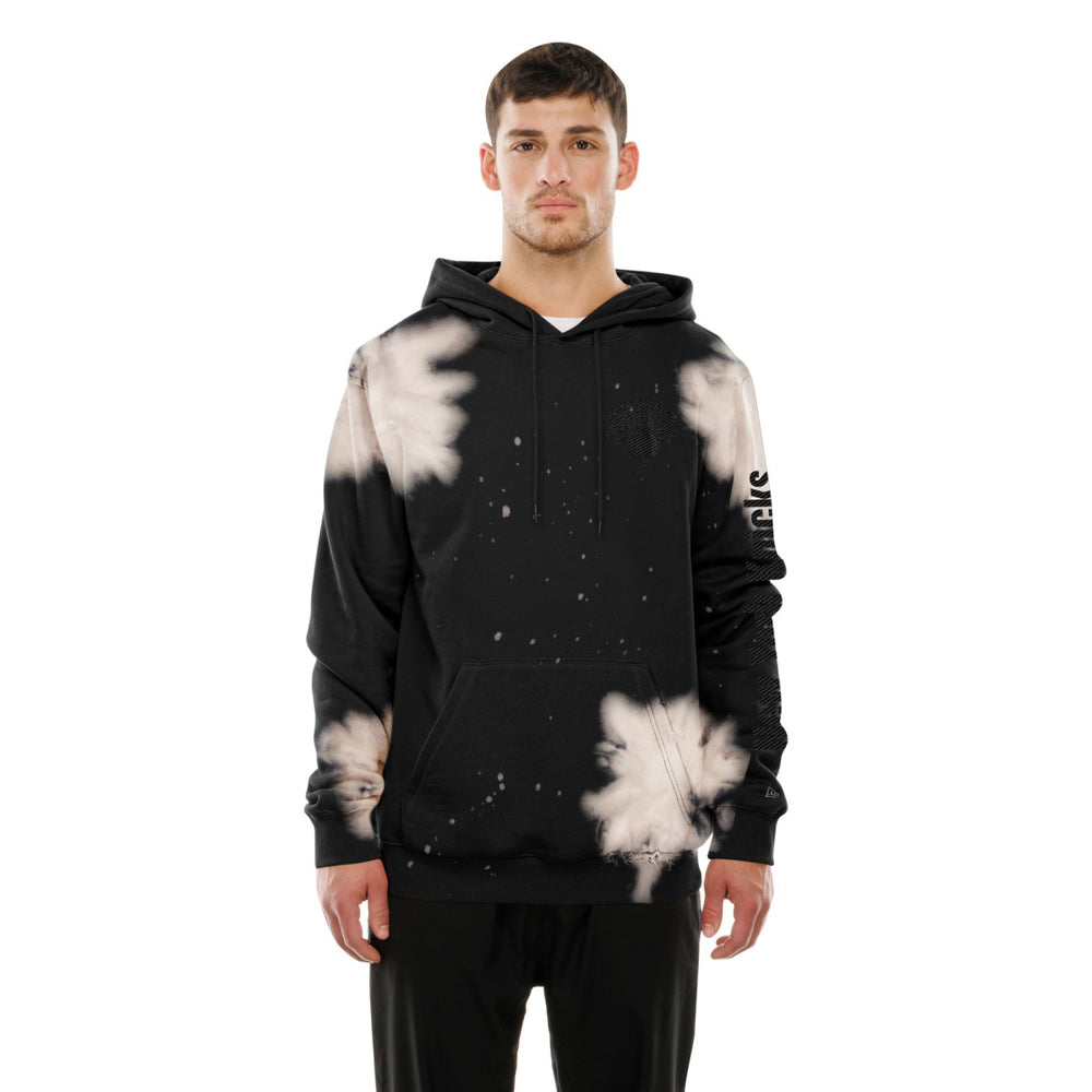 New York Knicks Injection Bleached Out Raw Edge Hoodie - Black | New Era cheap