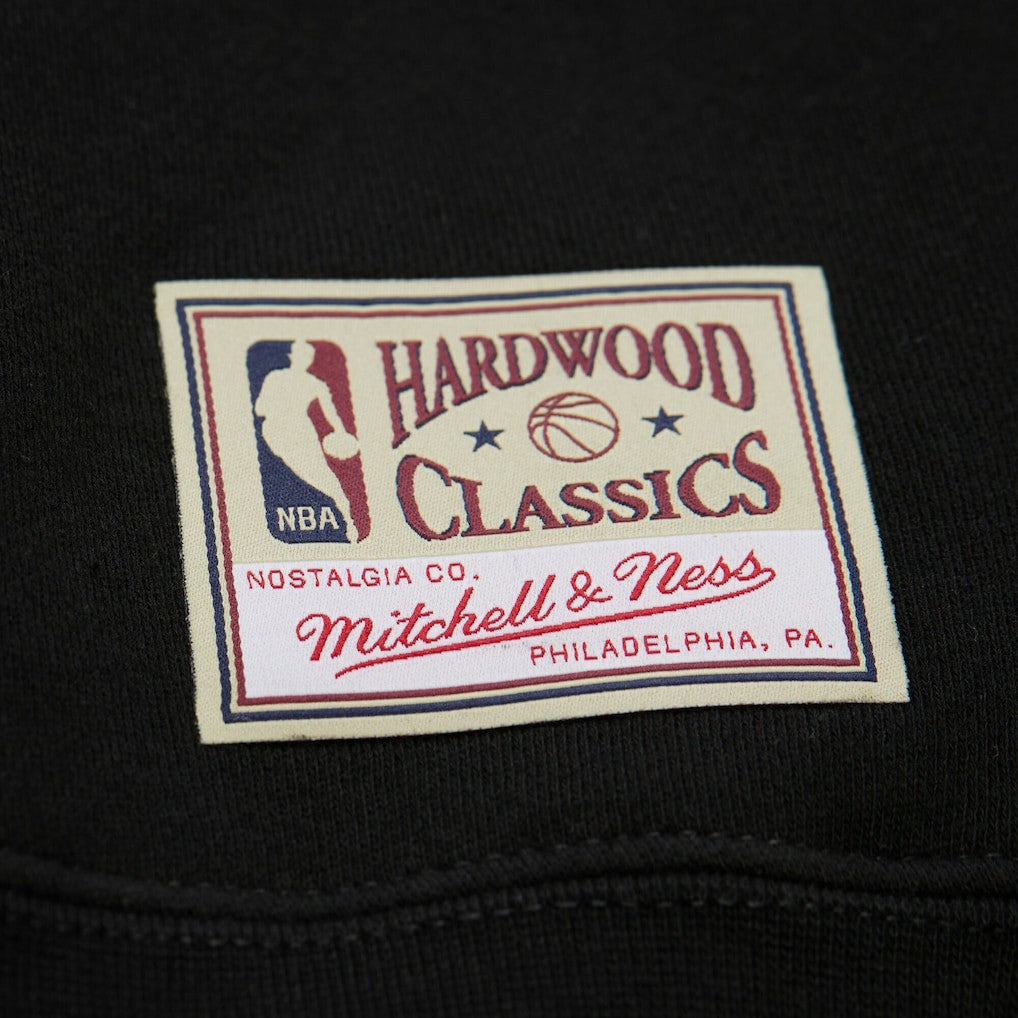 Chicago Bulls NBA x Michelob Ultra Swish & Sip Pullover Hoodie - Black | Mitchell & Ness shop