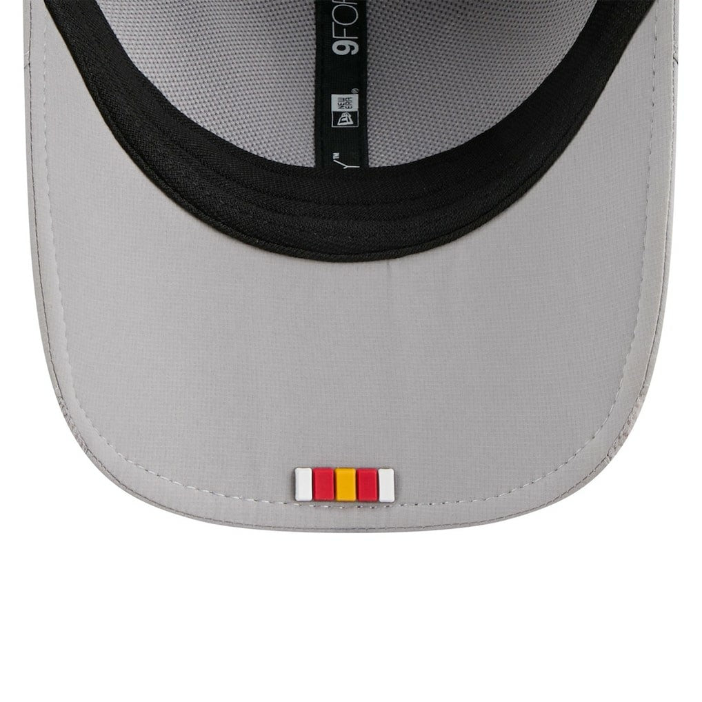 NFL Kansas City Chiefs 2025 Sideline M-Crown 9FORTY Adjustable Hat