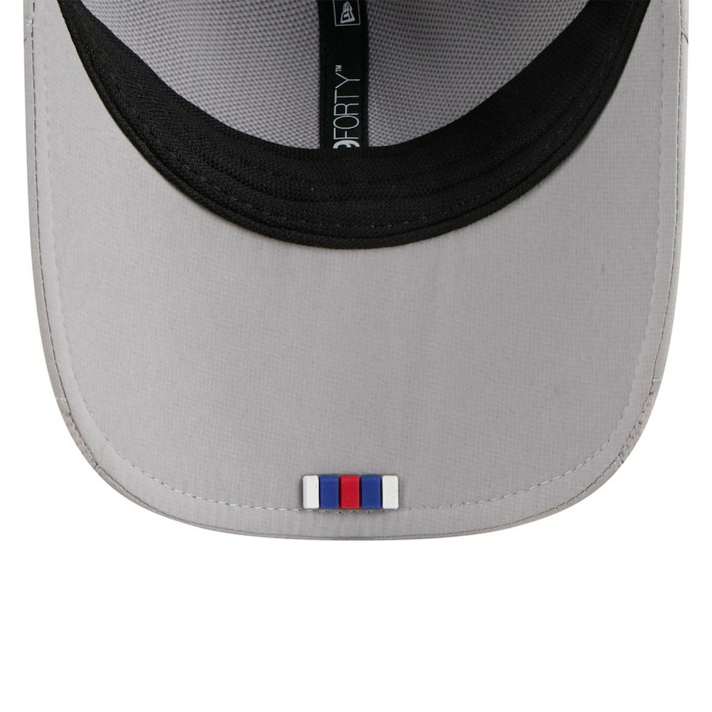 NFL New York Giants 2025 Sideline M-Crown 9FORTY Adjustable Hat