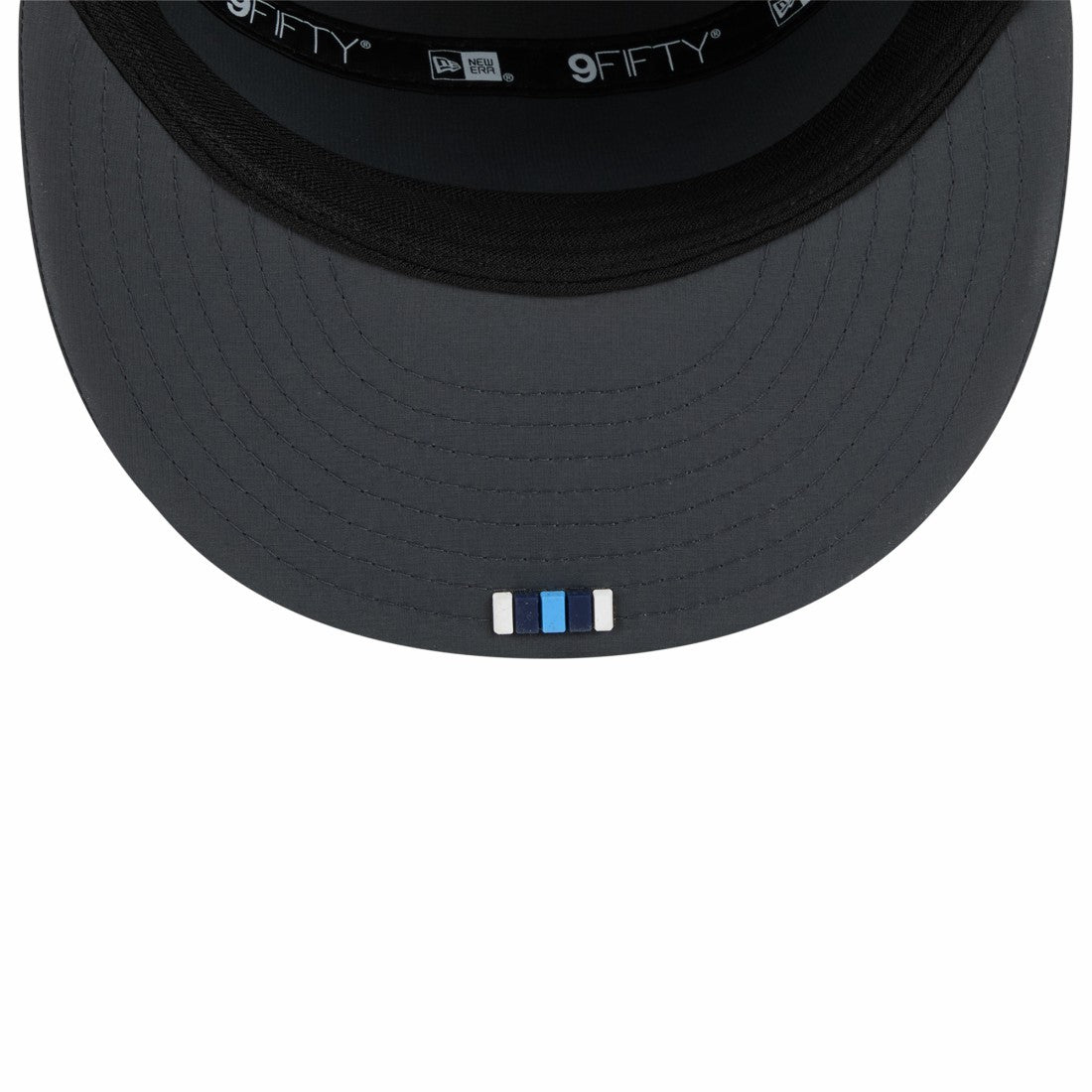 NFL Tennessee Titans 2025 Sideline Cold Weather Split Panel 9FIFTY Snapback Hat
