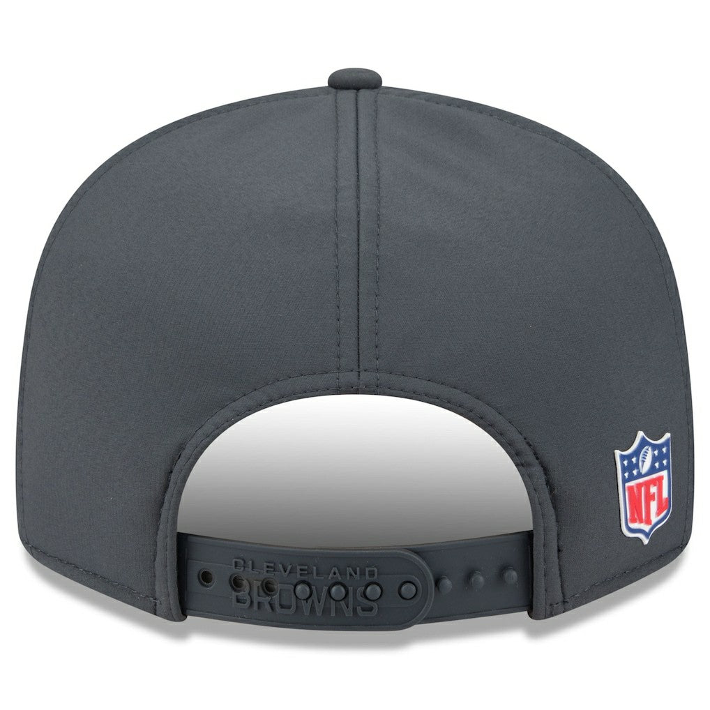 NFL Cleveland Browns 2025 Sideline Cold Weather Split Panel 9FIFTY Snapback Hat