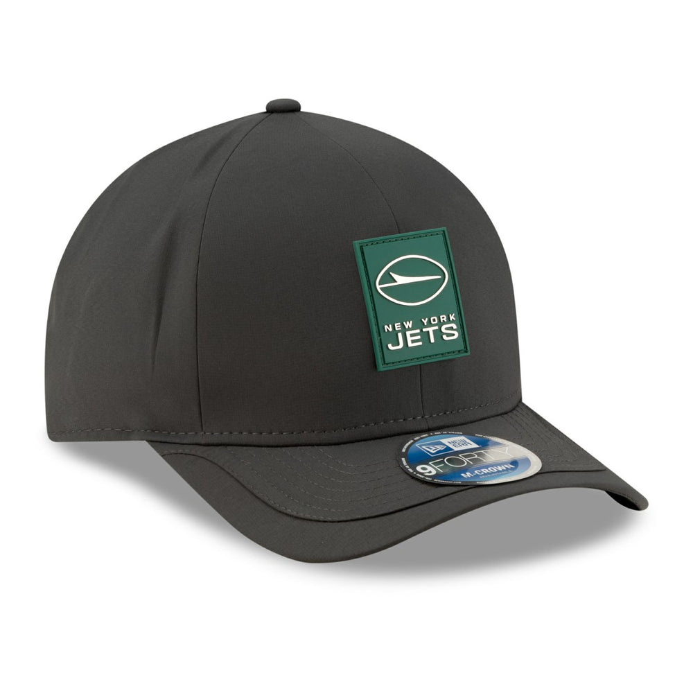 NFL New York Jets 2025 Sideline Cold Weather 9FORTY M-Crown Adjustable Hat