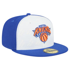 New York Knicks Repeat 59Fifty Fitted Hat - White/Blue | New Era shop