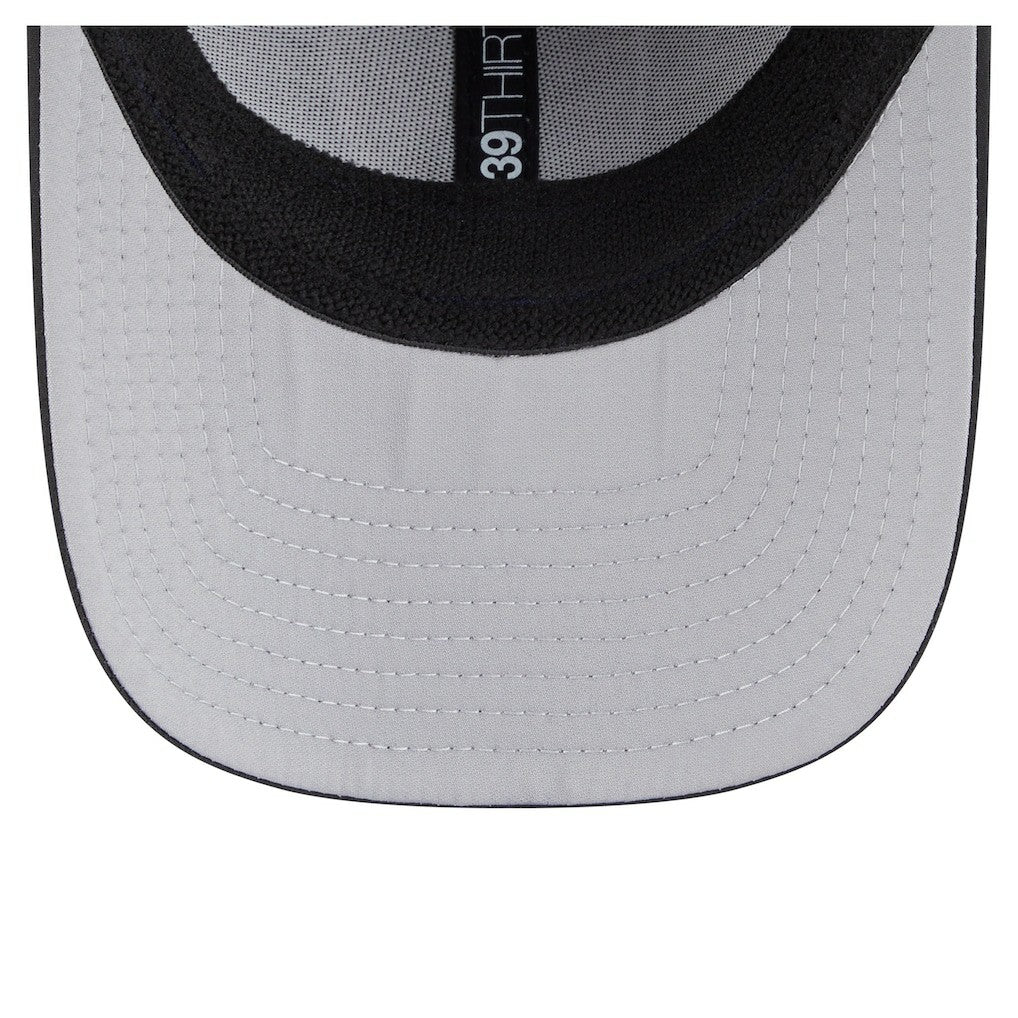 NFL Las Vegas Raiders Perforated 39THIRTY Flex Hat