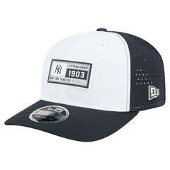New York Yankees Established Patch 9SEVENTY Adjustable Hat - White/Navy | New Era