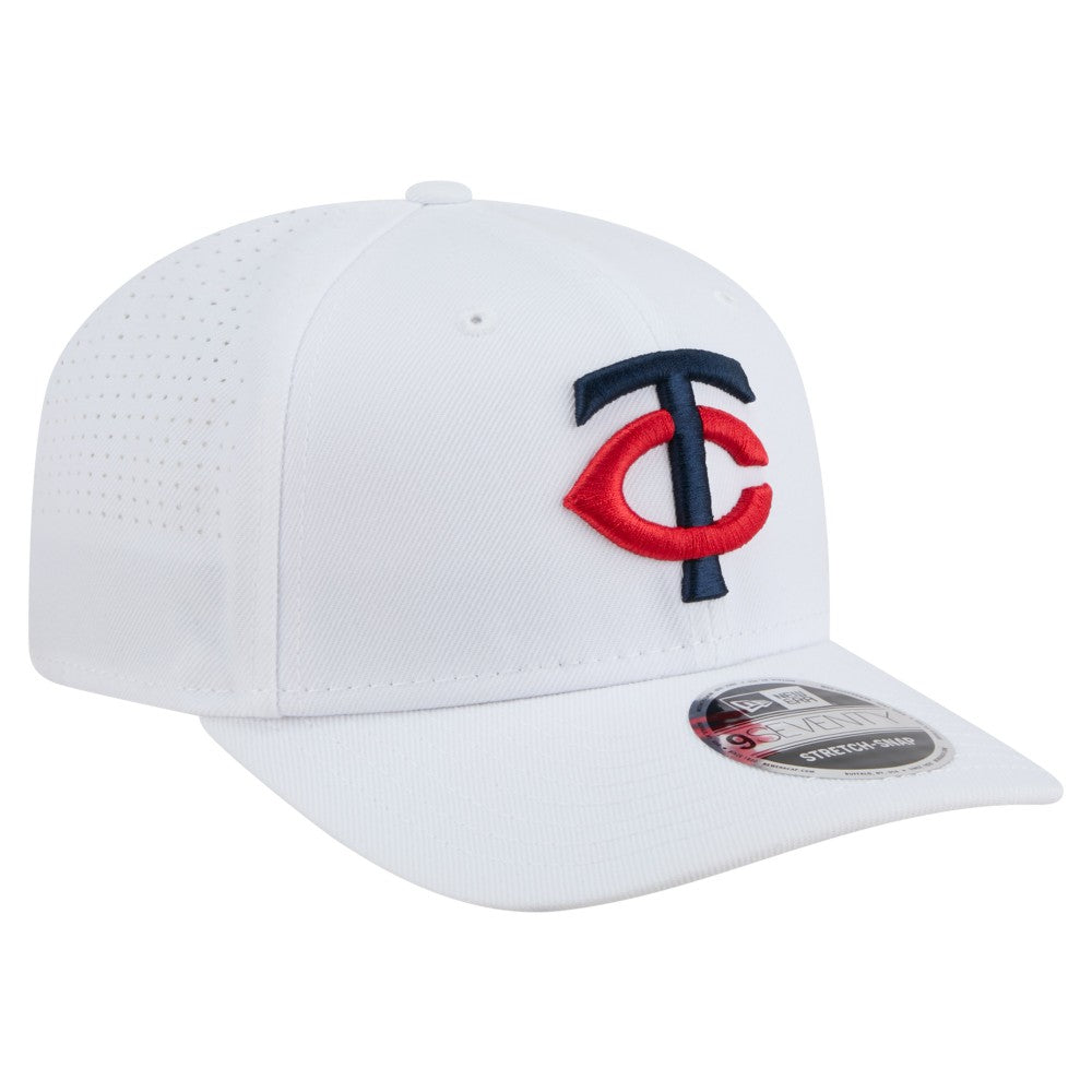 Minnesota Twins COOLERA 9SEVENTY Adjustable Hat - White | New Era