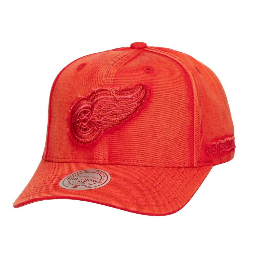 Detroit Red Wings Mitchell & Ness Downtown Snow Wash Pro-Crown Adjustable Hat