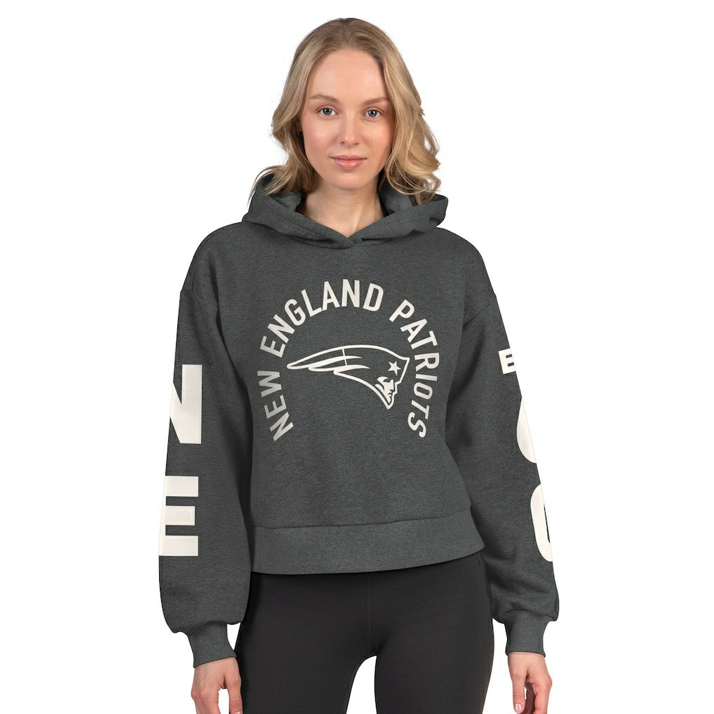 NFL New England Patriots Starter Women's Star Player Cropped Fleece Pullover Hoodie