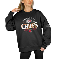 NFL Kansas City Chiefs Gameday Couture Women's Oversized Players Only Black Label Pullover Sweatshirt
